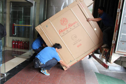 莱芜钢琴贵重工艺品无忧运